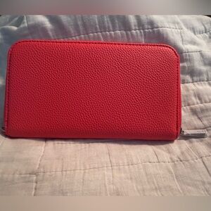 Thirty-one wallet, 14 card slots, zippered coin pocket